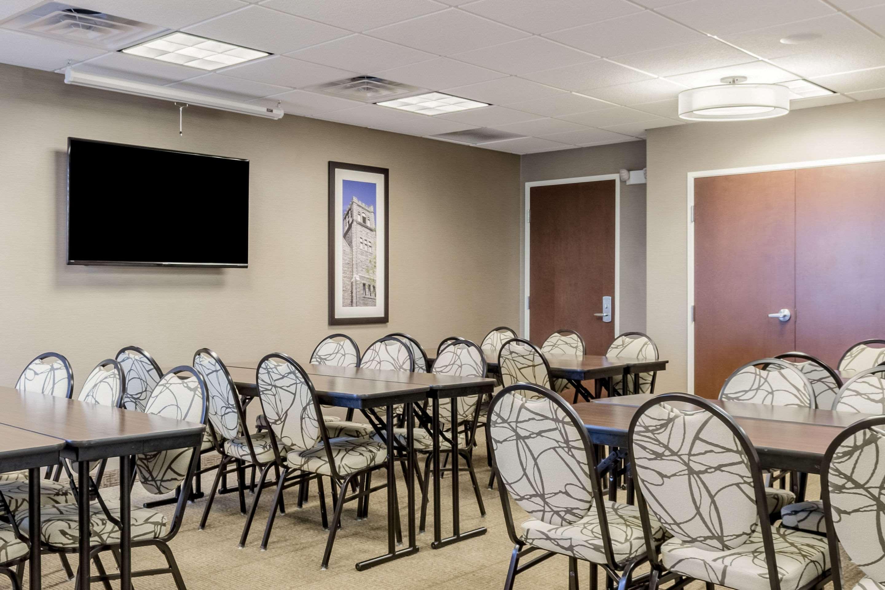 Comfort Inn & Suites Avera Southwest Sioux Falls Bagian luar foto