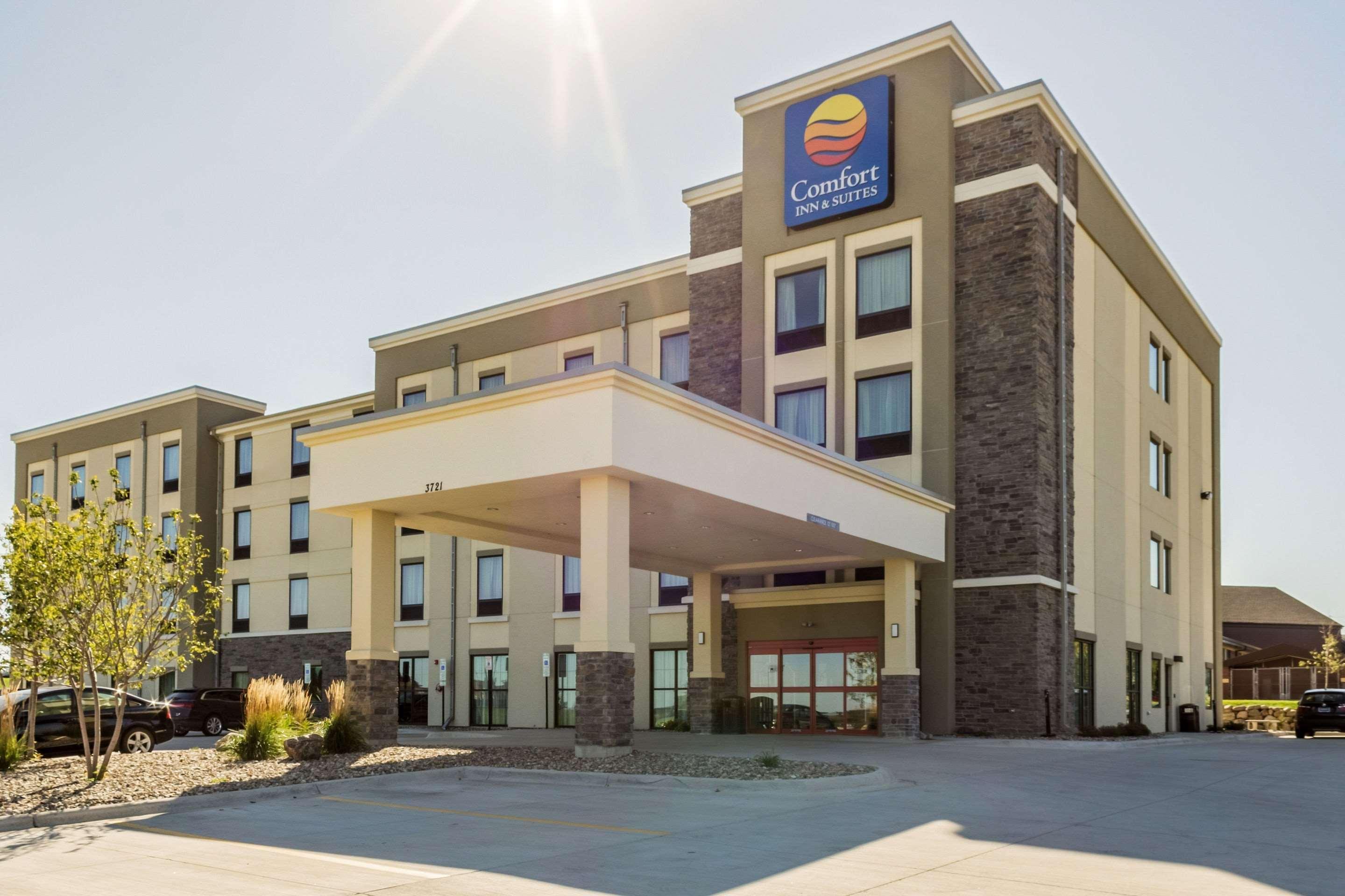 Comfort Inn & Suites Avera Southwest Sioux Falls Bagian luar foto