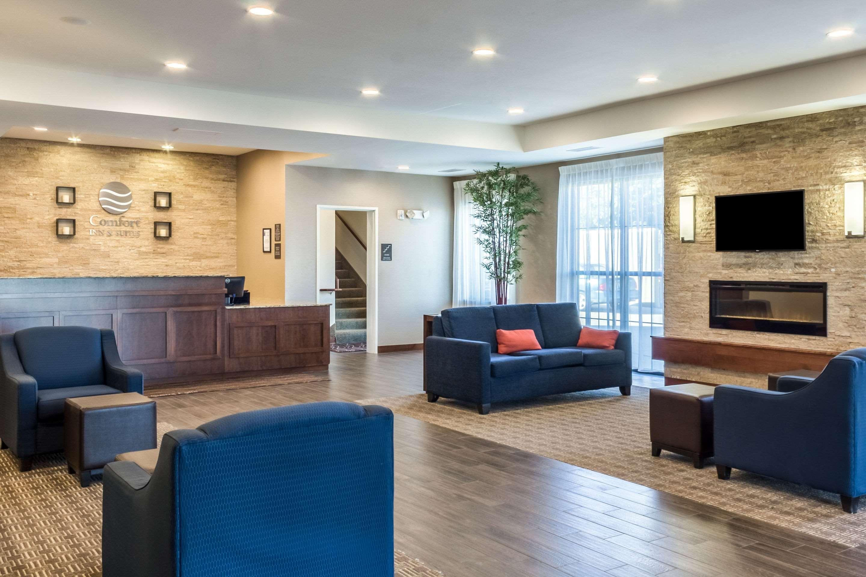 Comfort Inn & Suites Avera Southwest Sioux Falls Bagian luar foto