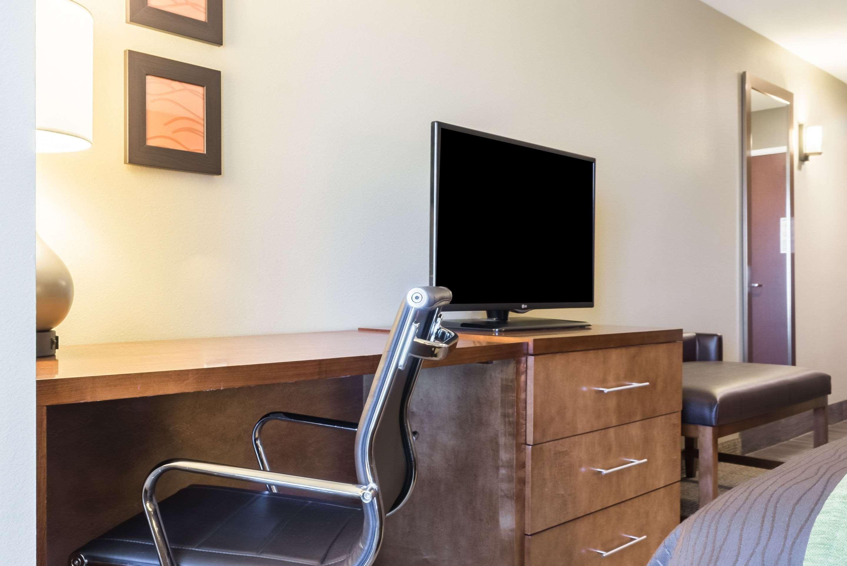 Comfort Inn & Suites Avera Southwest Sioux Falls Bagian luar foto