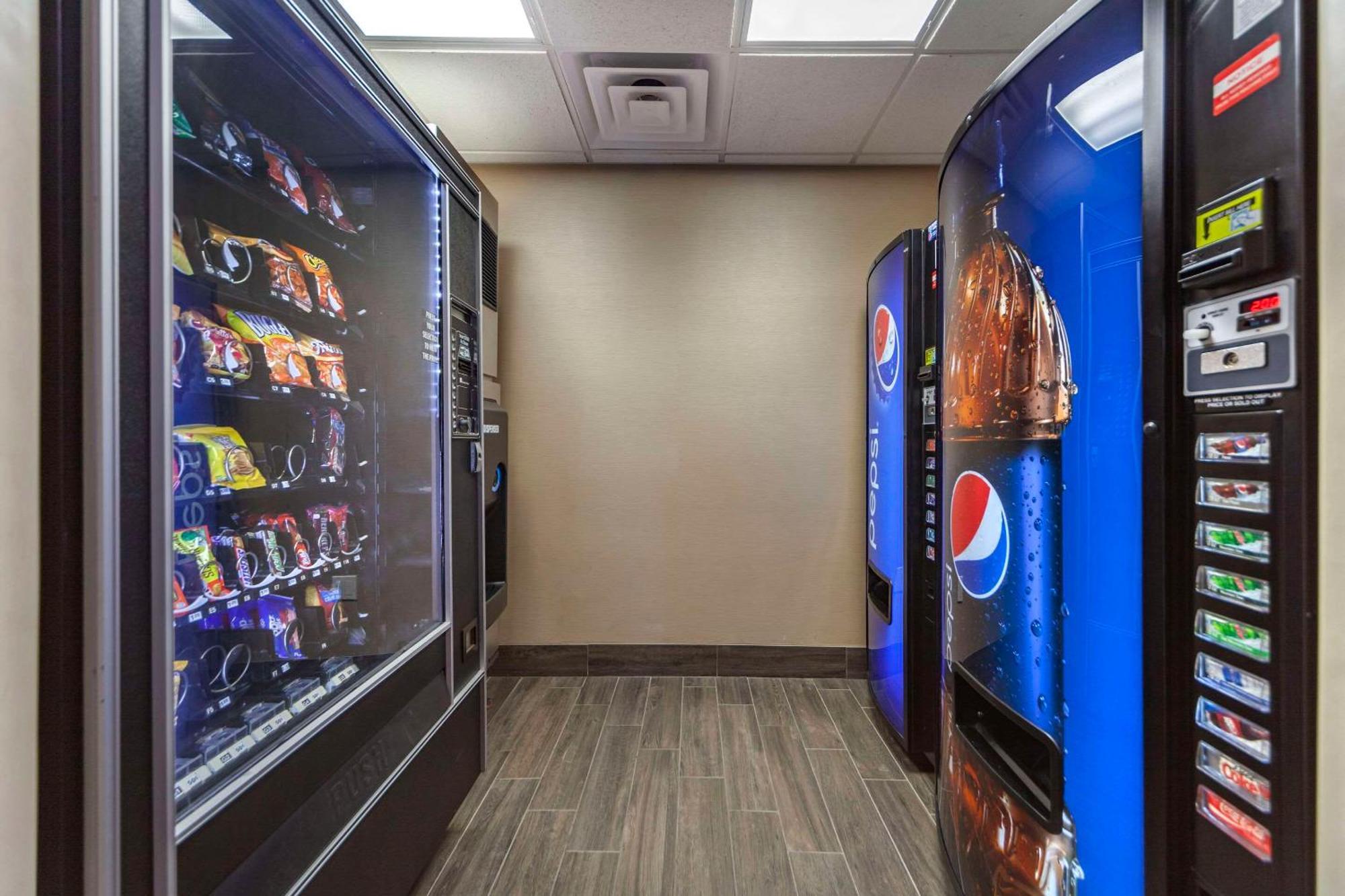 Comfort Inn & Suites Avera Southwest Sioux Falls Bagian luar foto