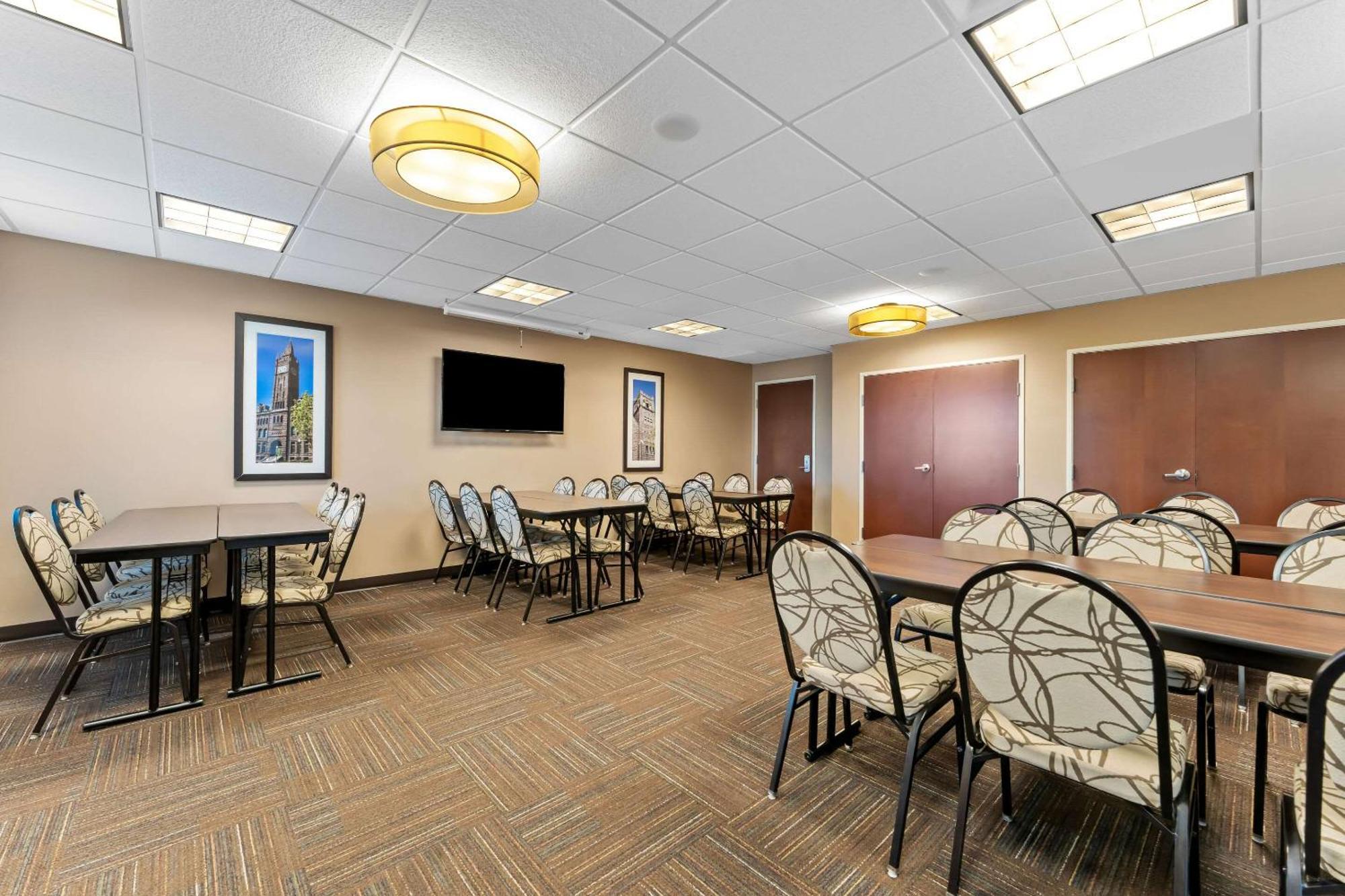 Comfort Inn & Suites Avera Southwest Sioux Falls Bagian luar foto