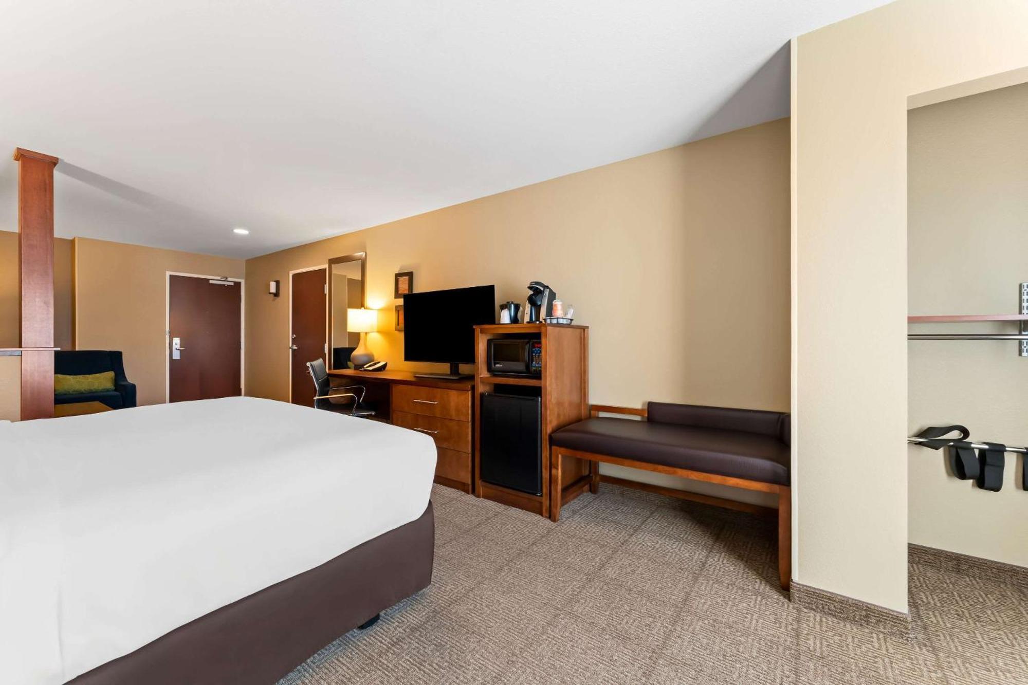Comfort Inn & Suites Avera Southwest Sioux Falls Bagian luar foto