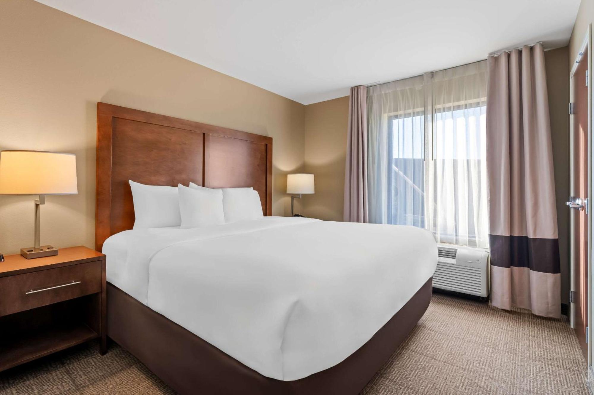 Comfort Inn & Suites Avera Southwest Sioux Falls Bagian luar foto